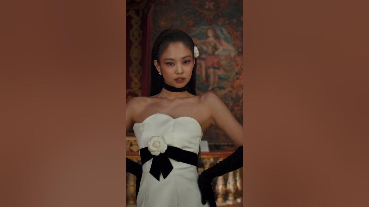 BLACKPINK Jennie's Outfit at 2023 Met Gala