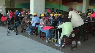 Long lines form in South Florida for day 2 of D-SNAP card event