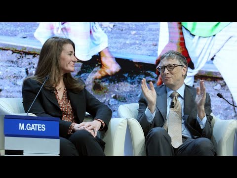 Video: Anak Perempuan Bill Gates Bercanda Mengenai Kerepek Semasa Vaksinasi