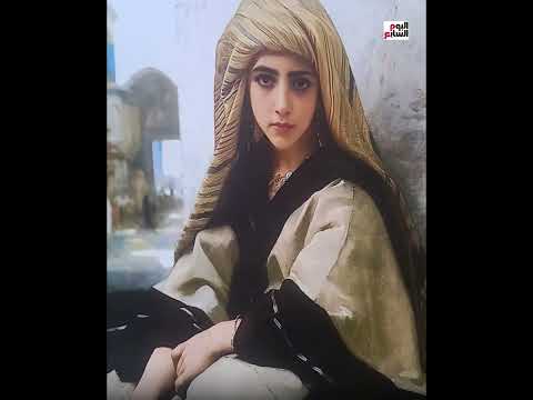 الفنان الكفيف عم نبيل غاوي فن وواقف يبيع لوحات فنية للسياح العرب والأجانب في شارع المعز