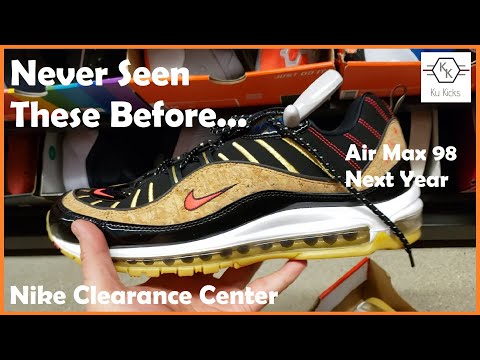 Finding New Sneakers @ Nike Outlet [Nike Clearance Center]