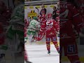 Felix Nilsson tacklar Marcus Hardegård (Rögle BK mot Timrå IK i SCA Arena i SHL i Sverige) (#Shorts)