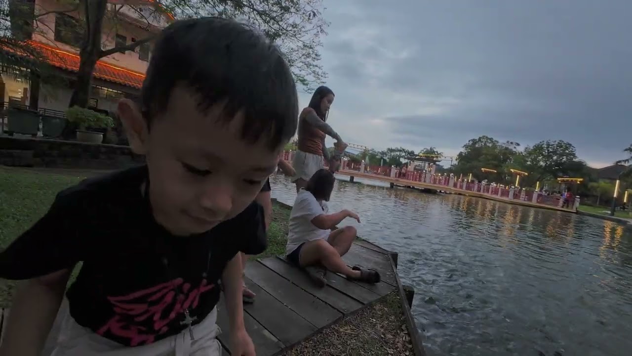 Bejalai lemai ba Taman Sahabat