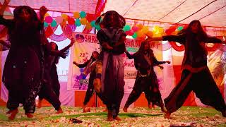 Holi khele masane mein (annual day celebration)