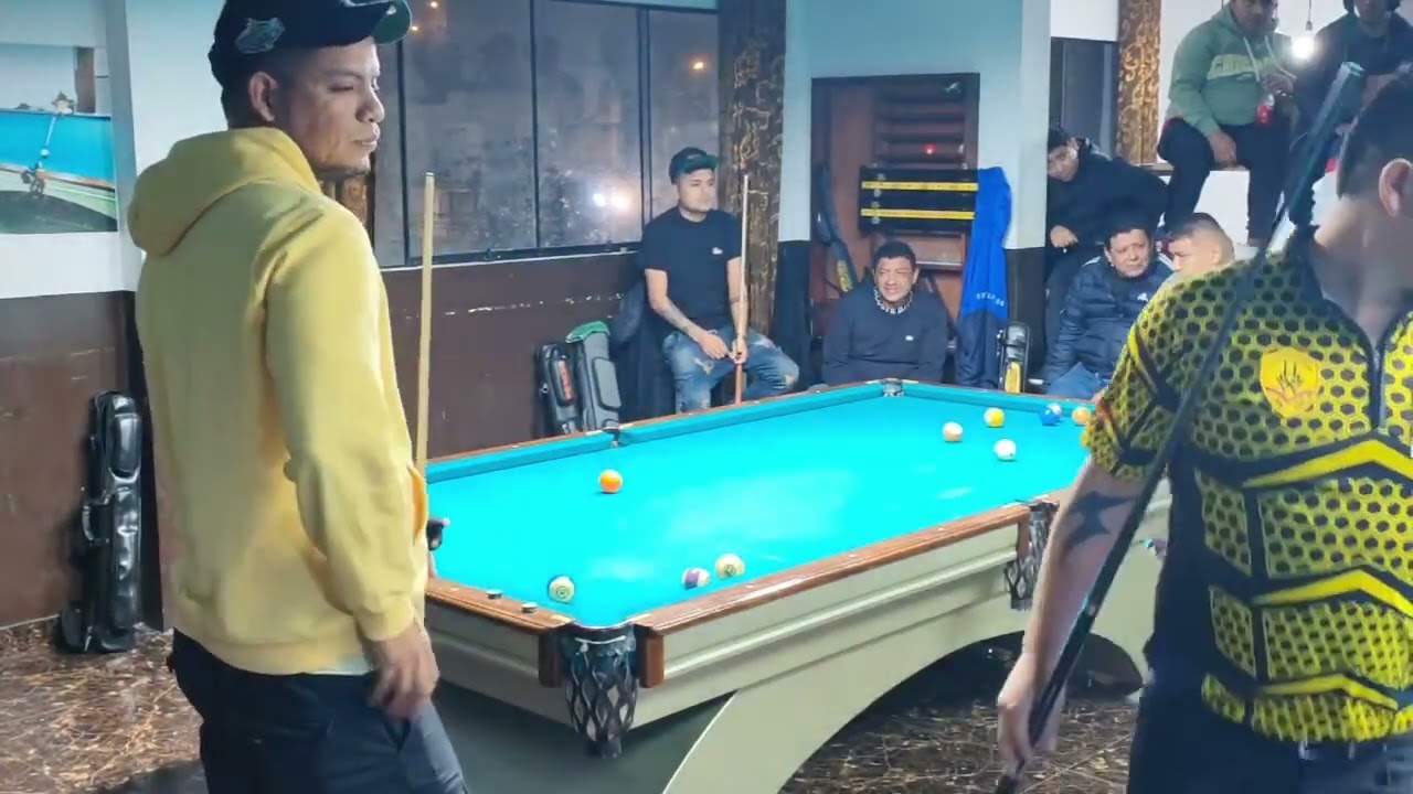 Flecha vs Pocho, torneo de ranqueados en Billar Vista Mar.