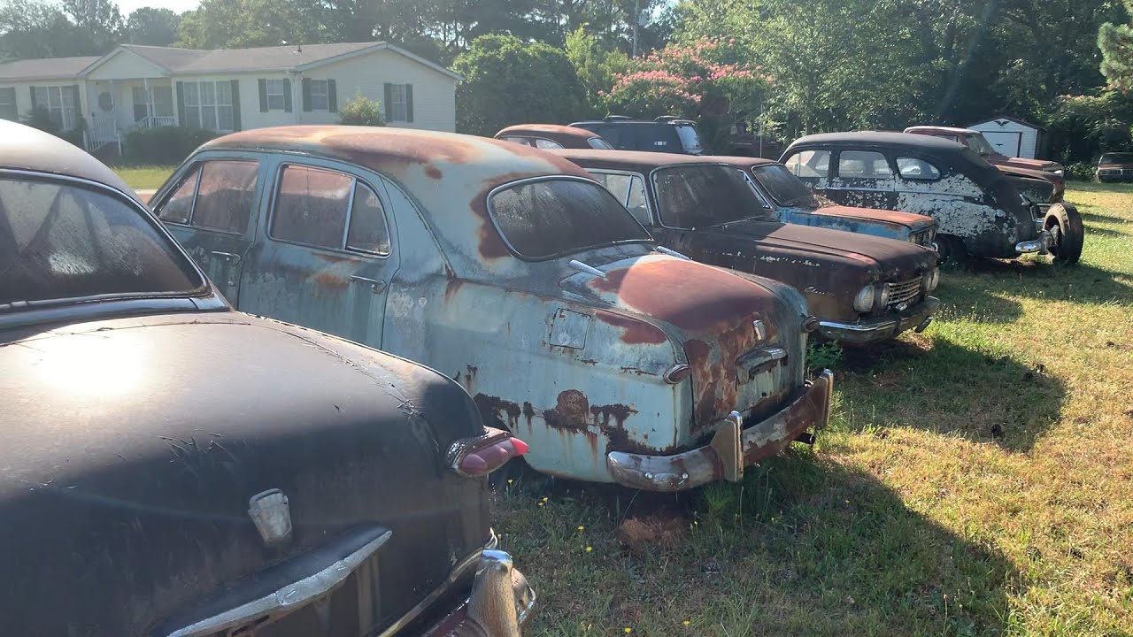 FLAT LINE THIS VIDEO !!! Barn finds, Junkyards, Vintage cars, Abandoned