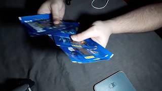 6 PAQUETS DE STICKERS PANINI FORTNITE (ASMR FRANÇAIS) screenshot 2