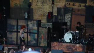 Video thumbnail of "Let the Flames Begin~ Paramore"