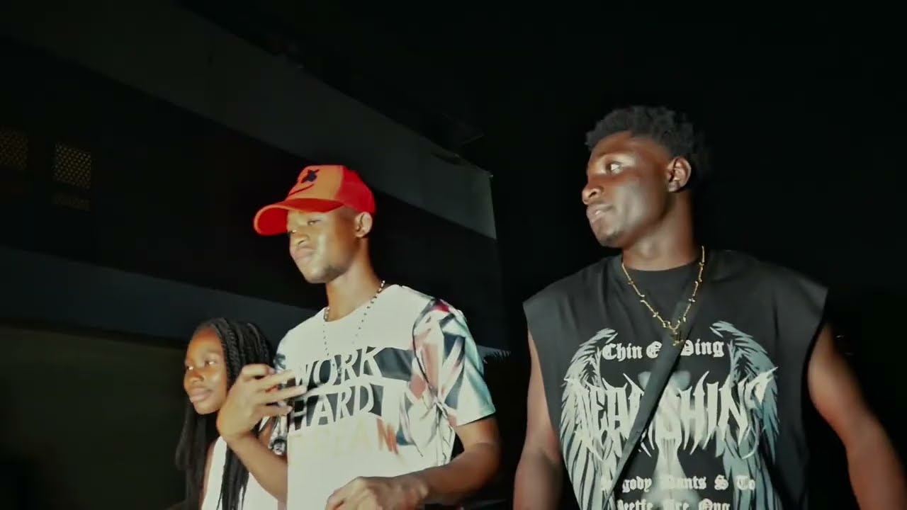 Steve devis feat Skvazer frikitimello (officiel Music vidéo)