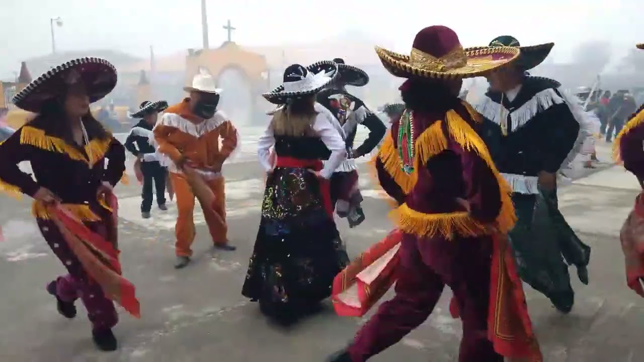 DANZAS HUAHUAXTLA  XOCHITLAN DE VICENTE SUAREZ PUEBLA.