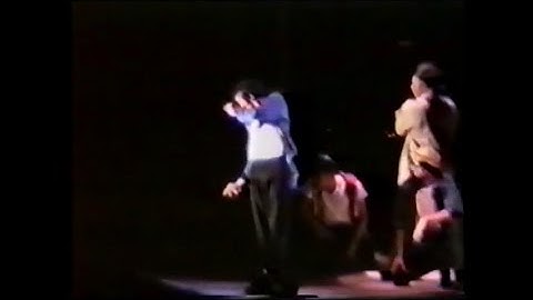 Michael Jackson - Dangerous Tour Monza, IT July 7, 1992 - The Way You Make Me Feel (Amateur Video)