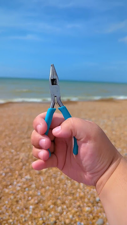 How to make sea glass cute #seaglass #beachcrafts