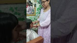 blunt haircut with Sadhna cutting on cute baby girl