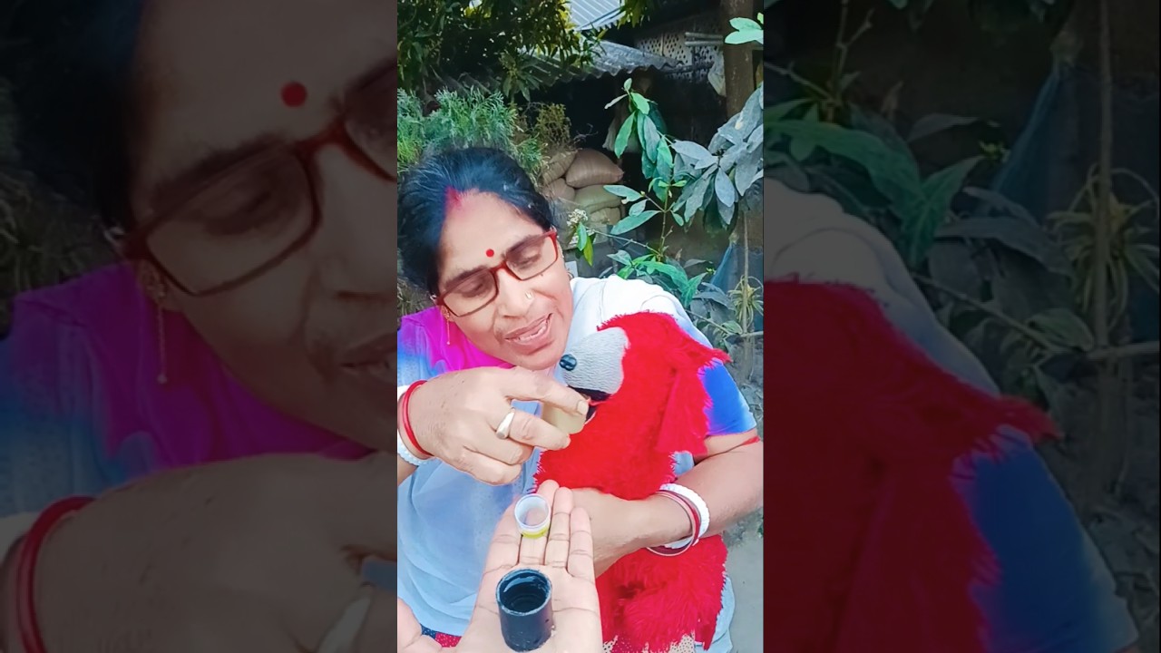 Mom Feeds Baby in the Most Unexpected Way 😂👶