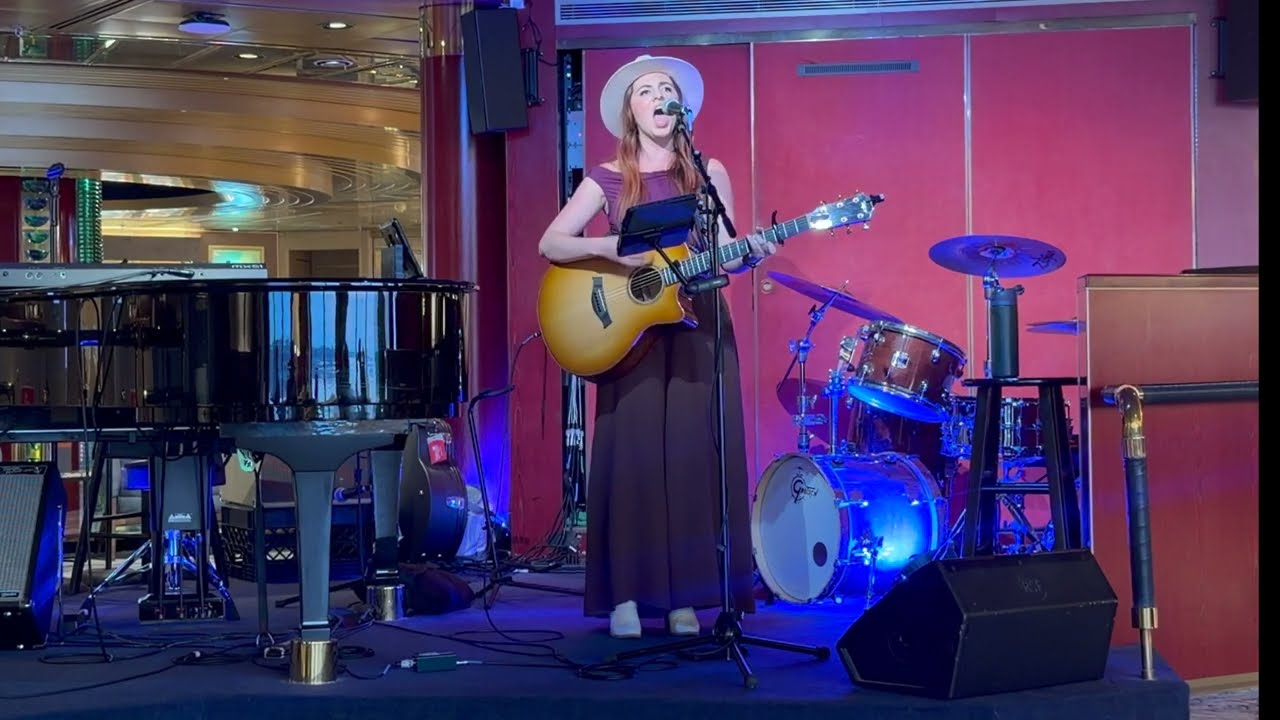 Amanda Townes | Interactive Singing Guitarist Cruise Reel 