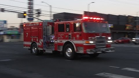 LAFD Engine 7 and Rescue 7 (Reserve) Responding