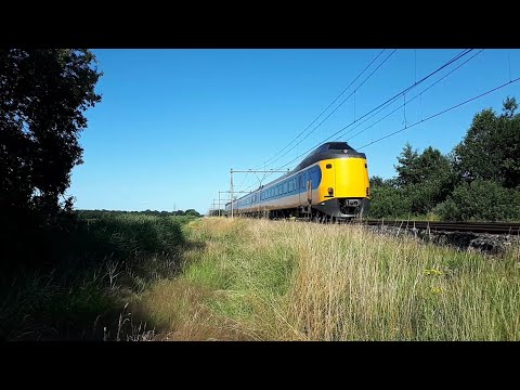 ICMm 4239 als trein 700564 Groningen-Meppel bij Echten Hooimaatsdijk 17-07-2021