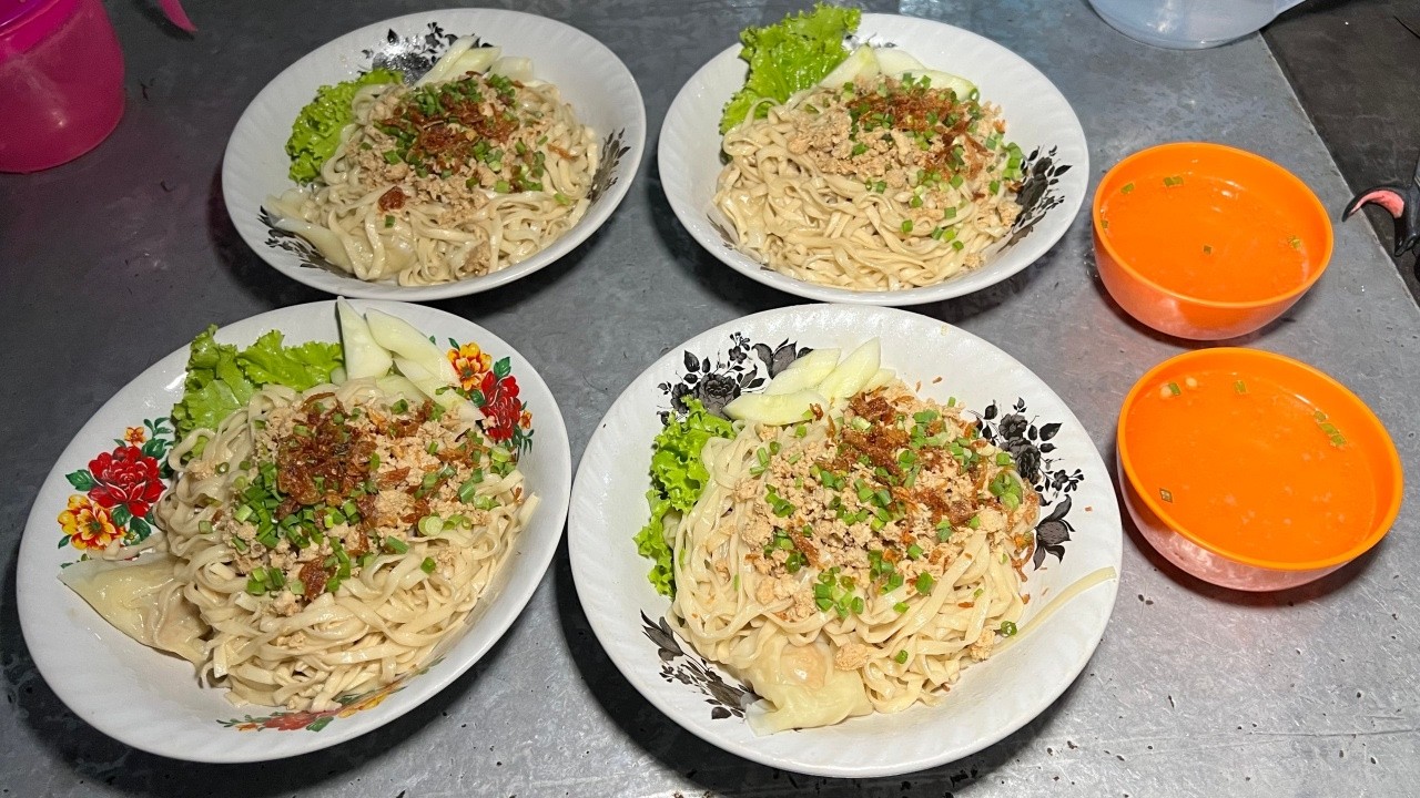 PANGSIT  MIE AYAM JAKARTA MAS ABI #RamadanwithYouTube