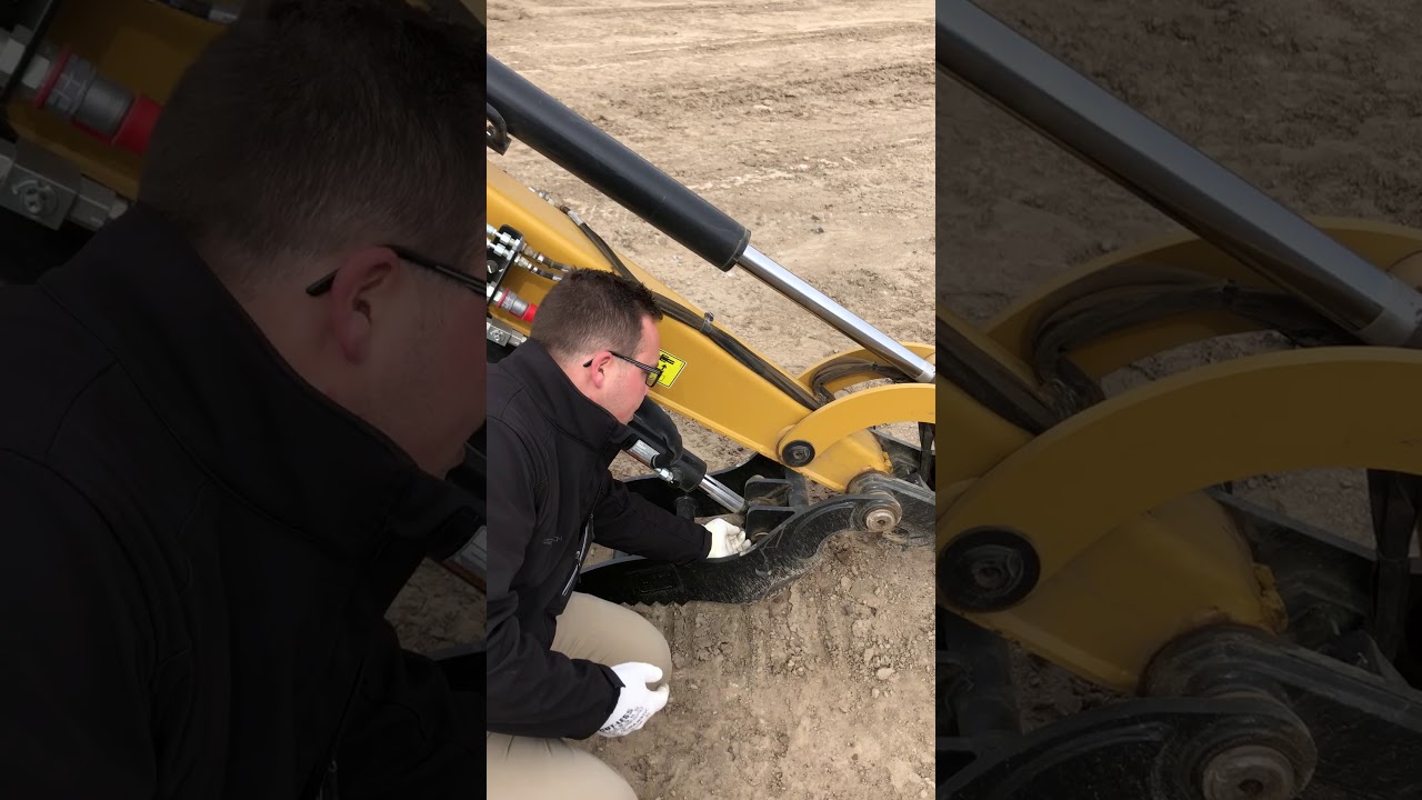 E2 Mini Excavator Grease Points