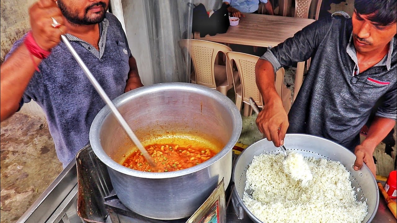 Hardworking Man Making Dry Fruit Loaded Veg. Pulao | Roadside Delicious Meal | Indian Street Food | Street Food Fantasy