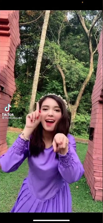 tiktok kak Claudia Andhara