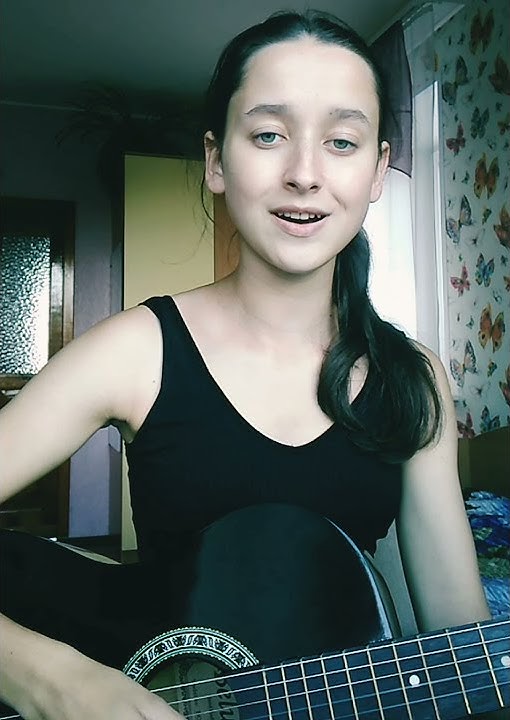 Даниэла устинова фото из колледжа Даниэла Устинова - Аркадэ кавер на русском на гитаре + аккорды (кавер k_arial) -