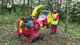 RABAUD  Track wood chipper with heat engine : XYLOCHIP 100 C