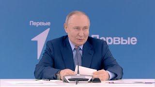 Владимир Путин: «Движение первых» объединяет более четырех миллионов детей