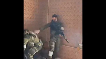 الجيش الشيشاني اثناء الاشتباك مع الجيش الاوكراني 