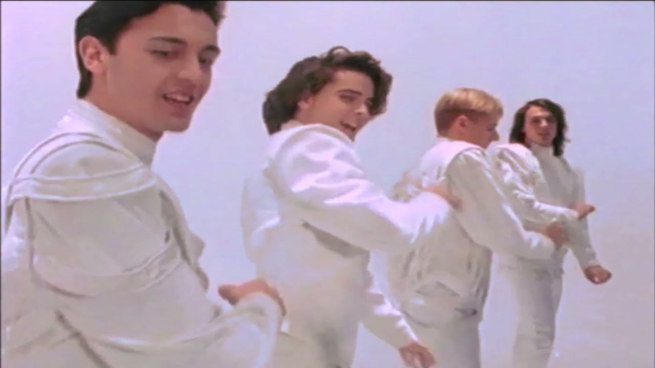 Watch Niña - Locomía (1991) HD on YouTube Watch Niña - Locomía (1991) HD on YouTube