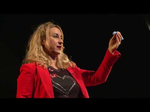 Persuade con tu voz. Estrategias para sonar creíble. | Emma Rodero | TEDxMalagueta