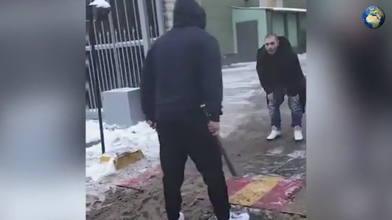 Лара логан видео нападение