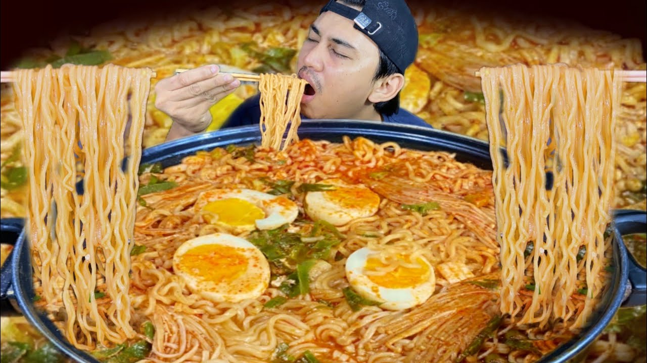 MUKBANG RAMEN ALA KOREA PAKE MIE KSC COMBO MIE SEDAAP LAKSA SINGAPORE