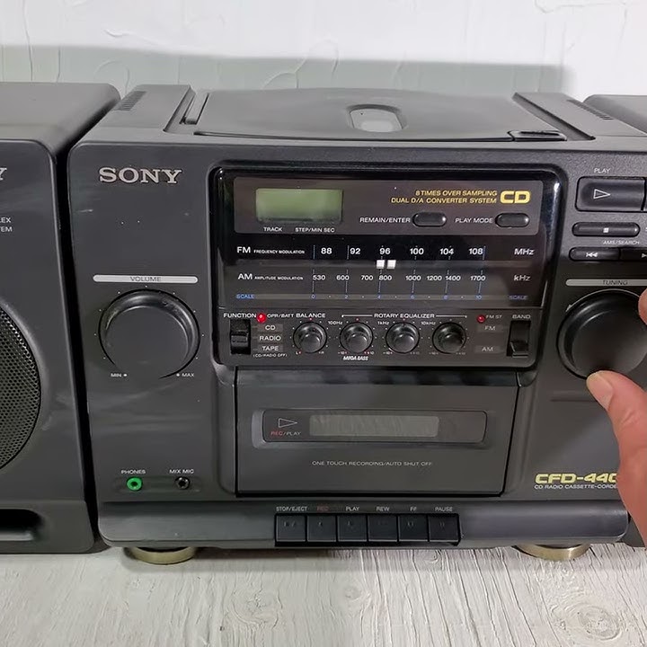 Vintage Sony CFD-440 CD Cassette Player AM/FM Radio Cassette Boombox Detachable