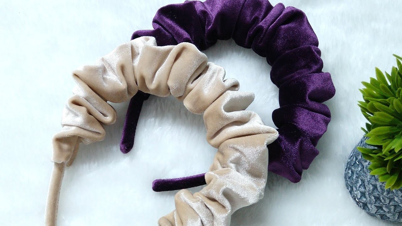 Tiara scrunchies de veludo