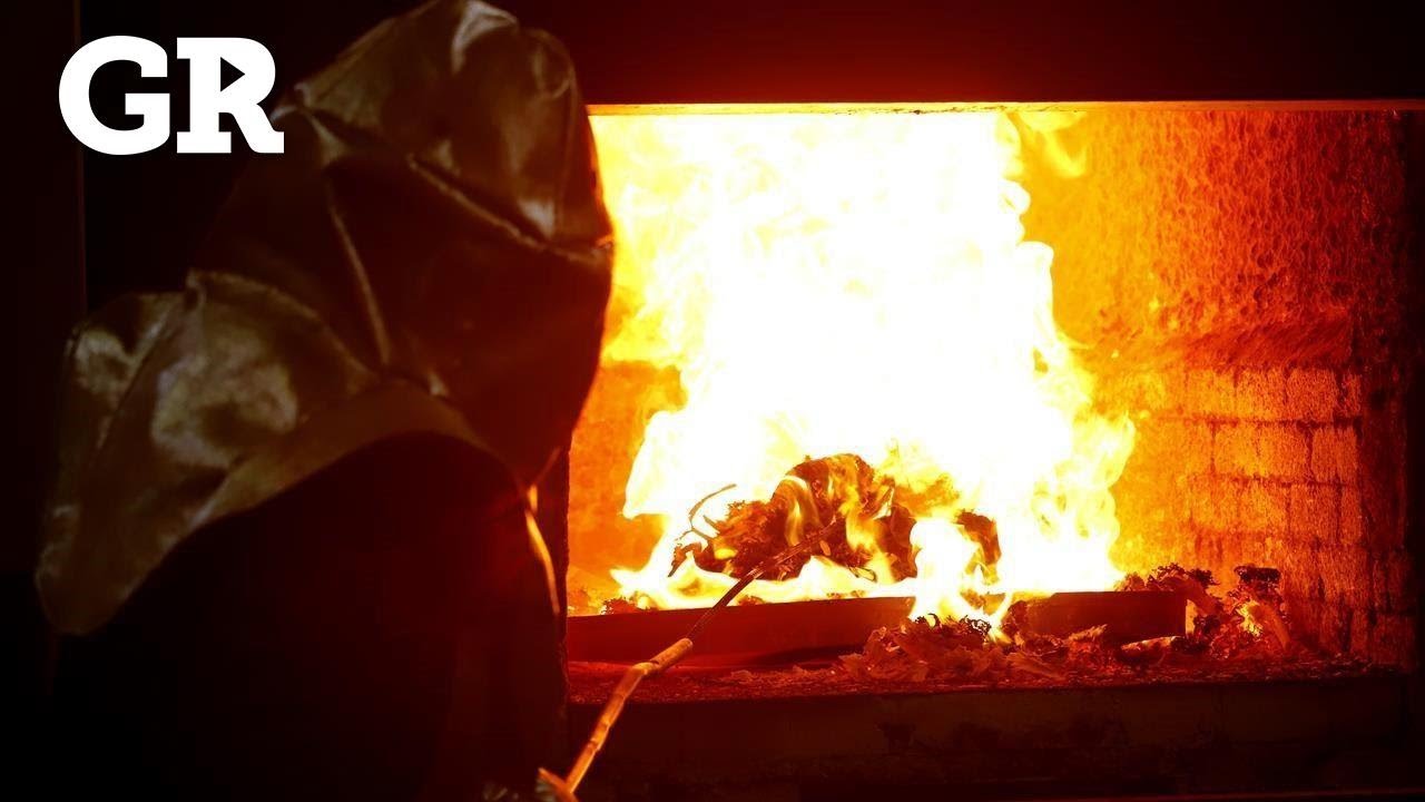 brecha Huerta Moviente Así trabajan en crematorio de Neza - YouTube