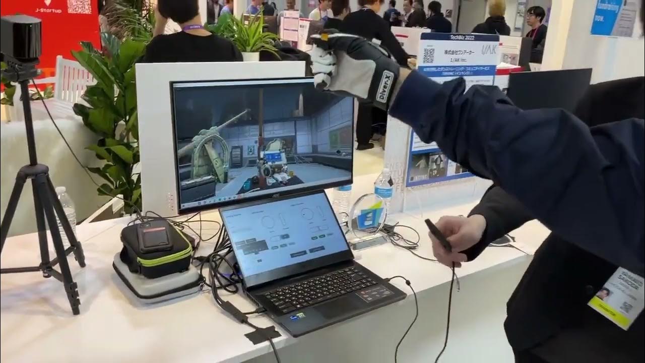 CES 2023 DiverX's Contact Glove YouTube
