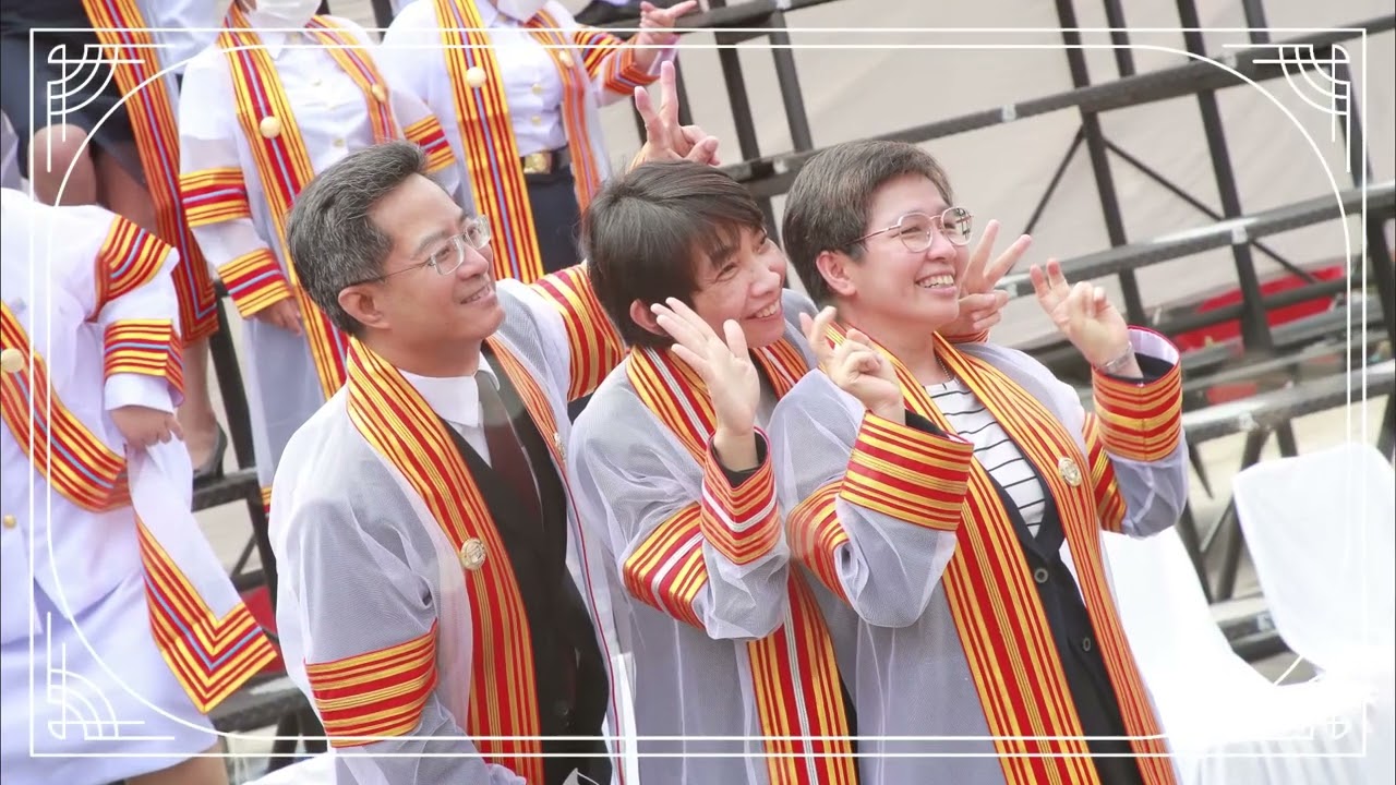 ประมวลภาพพิธีประสาทปริญญาบัตร ประจำปีการศึกษา 2561-2564 มหาวิทยาลัยเวสเทิร์น