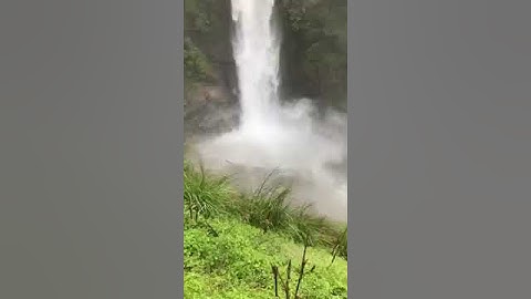 Cảnh đẹp Tây Bắc. Nơi núi rừng gặp nhau. Thác nước kì vĩ. Này tắm lạnh lắm đây. Trạm tấu là em