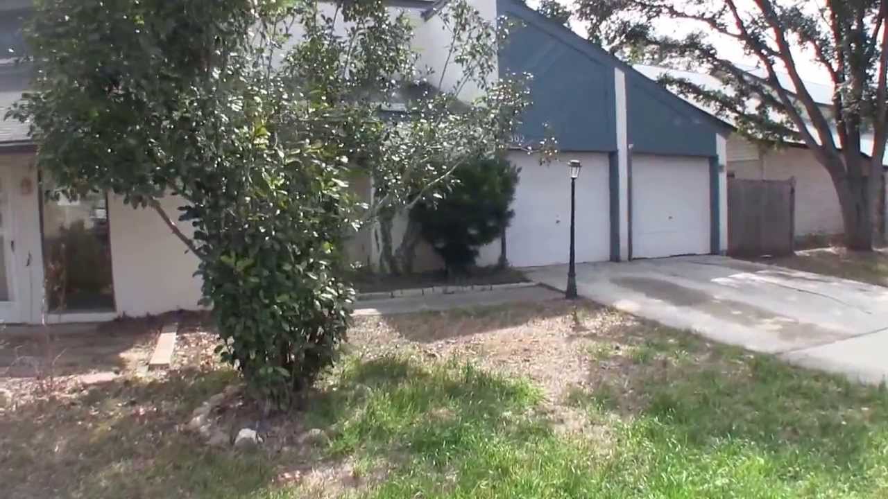 San Antonio HUD Homes HUD King tours 6302 Meadow Haven YouTube