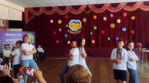 Танець-сюрприз від батьків та дітей під пісню "Від зорі до зорі" — момент, який запам'ятається!