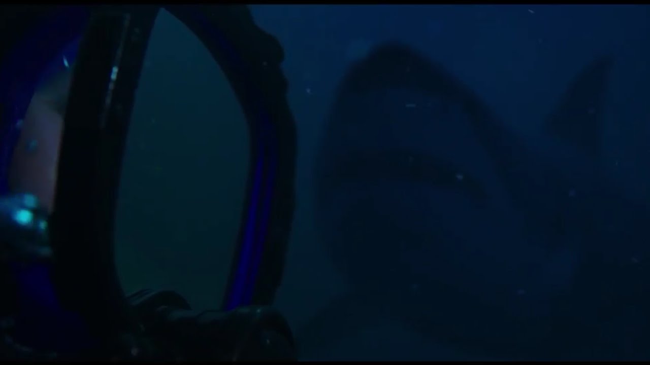 Бездна 2 трейлер. Синяя бездна 2 (2019). Акула из синей бездны 2.