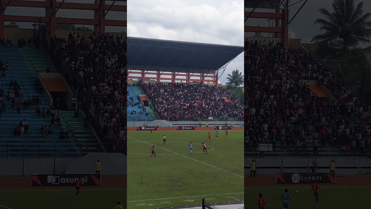 Timur Gate 1 suporter PPSM Magelang 