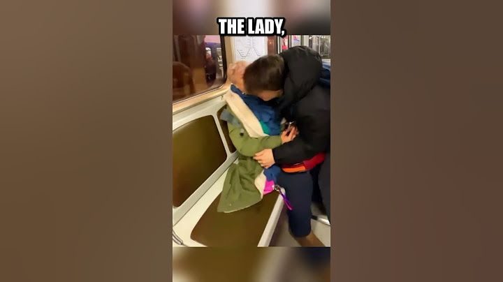 Old thief takes young girl's bag, but then…😳