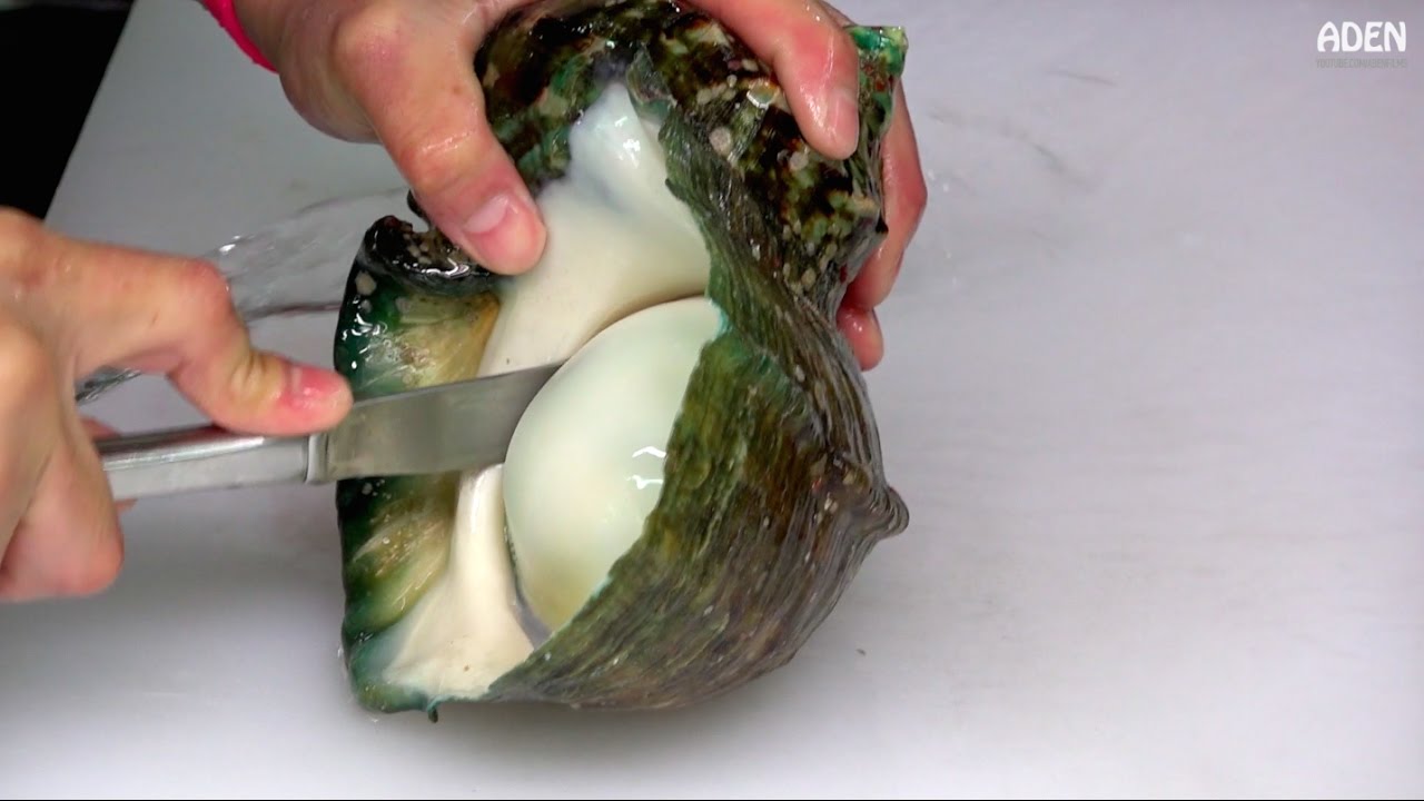 Seafood in Okinawa - Street Food in Japan