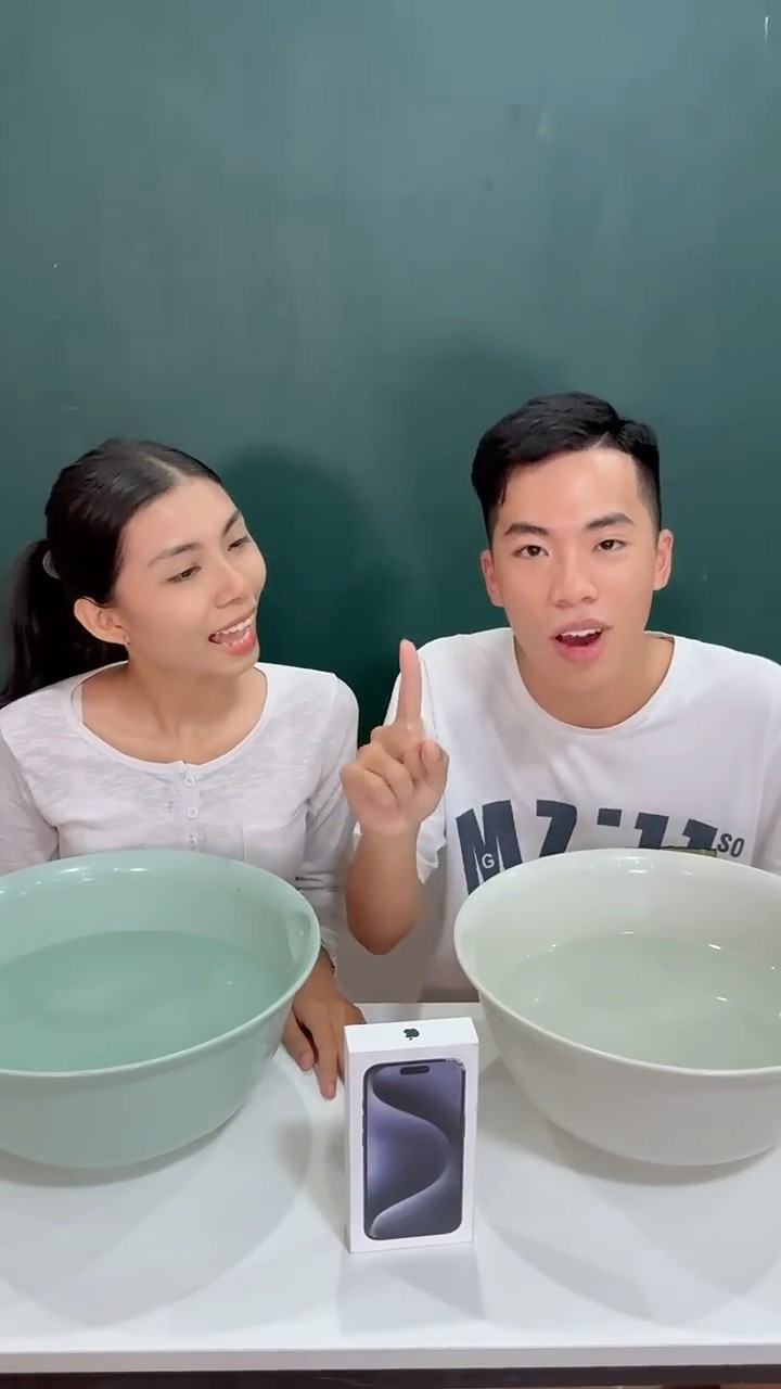 LNS - Ai thở lâu dưới nước hơn || She can breathe underwater #shorts