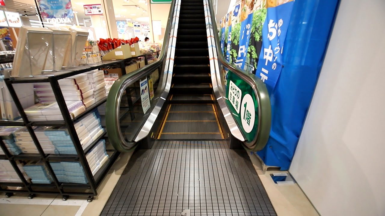 【三菱製】ゆめタウン光の森　昇りエスカレーター