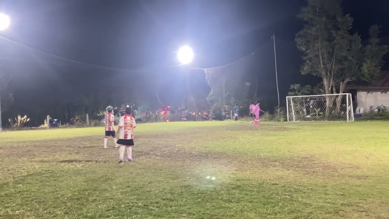 การแข่งขันฟุตบอล เดินสายสนามที่ 5 (แมทที่ 3) ทีมอุดมพัฒนาเอฟซี พบว่า ทีมหวานเจี๊ยบFC