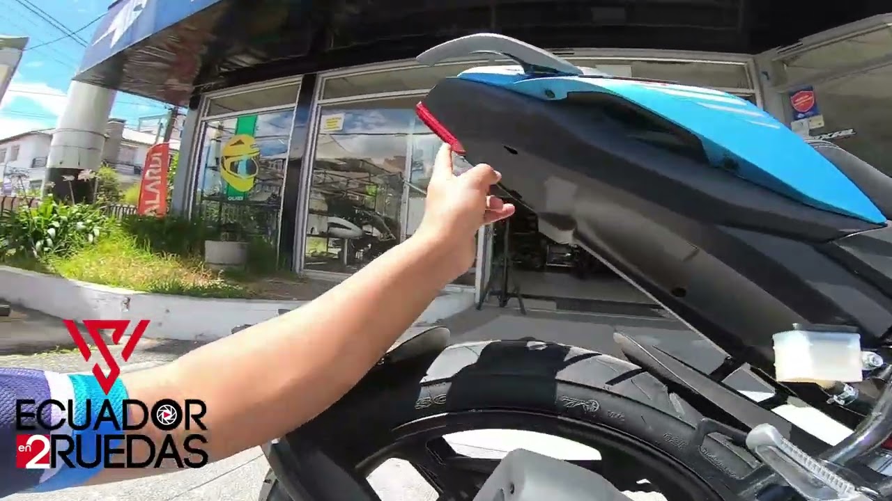 Nueva Loncin 250? mejor que una fz250?  Loncin cr250 4v R2 ficha técnica, precio, prueba de manejo