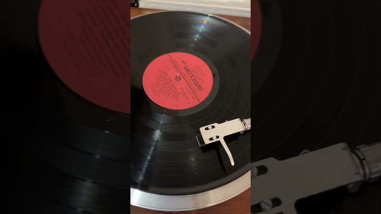 The Beatles - I'm Happy Just to Dance with You!